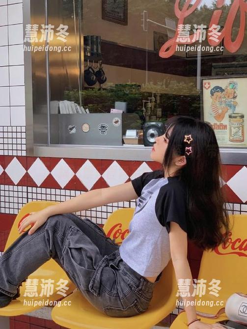 深度解析“www.17”资源，带你揭秘娱乐圈背后的故事；