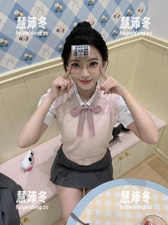 17吃瓜 在17吃瓜官网,和小伙伴一起畅聊最新瓜点吧