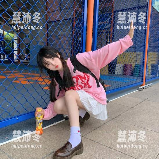 咱们一起逛56吃瓜群众官网，萌妹纸永不迷路分享热瓜！