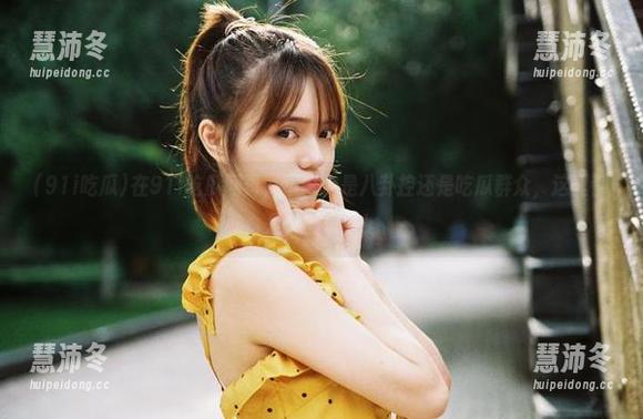 91i吃瓜 在91i吃瓜网页,不论你是八卦控还是吃瓜群众,这里都是你的乐园!
