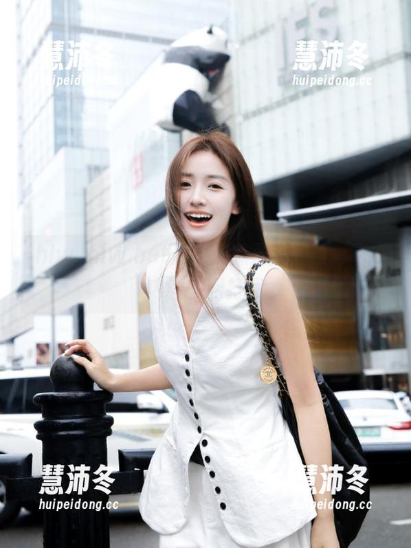 hlw.bet最新资源更新，精彩吃瓜内容一网打尽