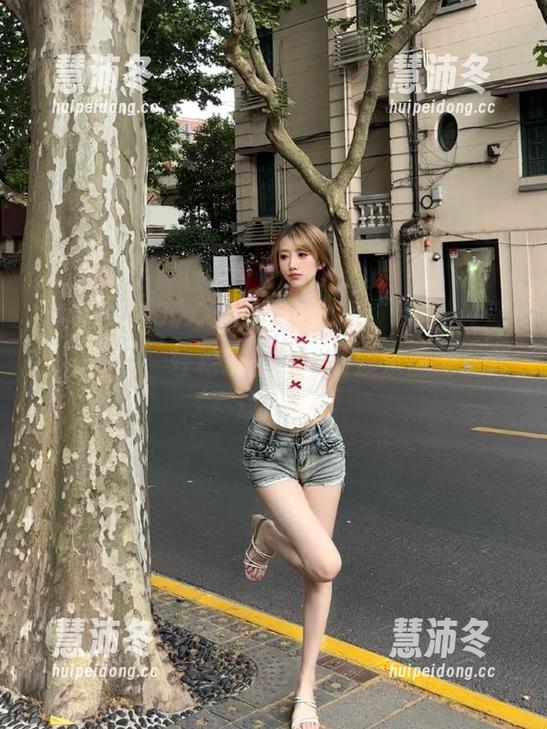 “yule718net”可以让你永不迷路，轻松掌握每一个娱乐圈的最新动态！