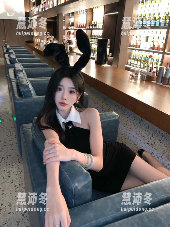 九一黑料首页呈现，带你看不一样的反差瞬间