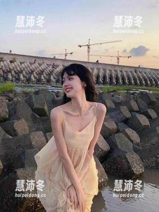 黑料正能量发布最新热闻，永不迷路少女狂点赞